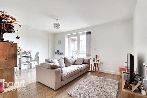 1 bedroom flat for sale, Safflower Lane, Romford