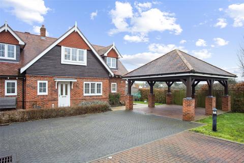 Colborne Close, Iver, Buckinghamshire, SL0