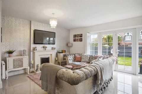 4 bedroom semi-detached house for sale, Colborne Close, Iver, Buckinghamshire, SL0