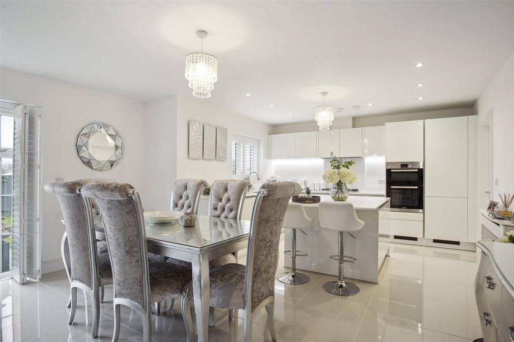 Dining/Kitchen