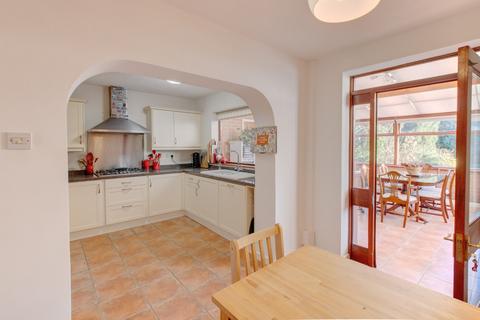 4 bedroom detached house for sale, East Road, Bromsgrove, Worcestershire, B60