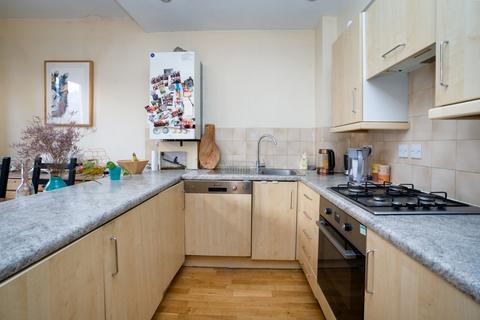 1 bedroom apartment to rent, Islington High Street, London, N1