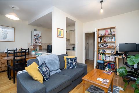 1 bedroom apartment to rent, Islington High Street, London, N1