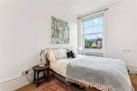 2 bedroom apartment for sale, Mayford Road, SW12