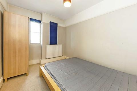 2 bedroom flat for sale, Fairfield Street, London SW18