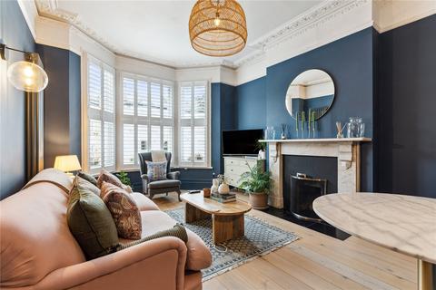 37a Sarsfeld Road, London, SW12 8HR