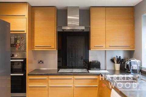 69 Barwell Way, Witham, CM8 2TY