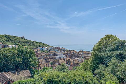 3 bedroom flat for sale, Croft Road, Old Town, Hastings