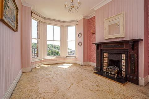 3 bedroom flat for sale, Croft Road, Old Town, Hastings