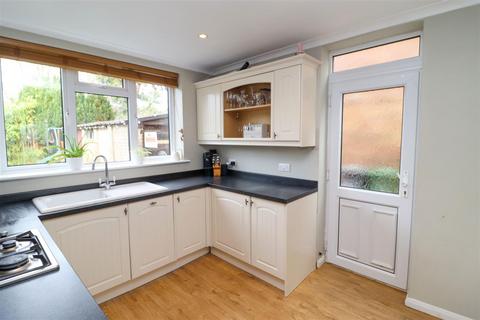 3 bedroom semi-detached house for sale, Gordon Avenue, Fleet GU52