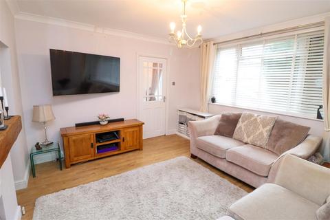 3 bedroom semi-detached house for sale, Gordon Avenue, Fleet GU52