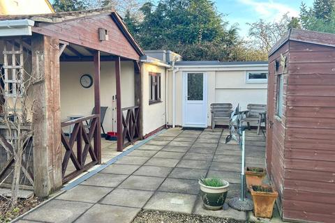 2 bedroom semi-detached bungalow for sale, Rectory Road, Upton-Upon-Severn, Worcester