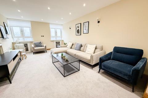 3 bedroom flat to rent, Lancaster Gate, London  W2