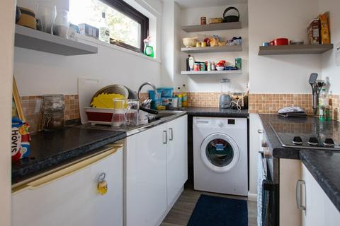 1 bedroom flat to rent, St. Nicholas Close