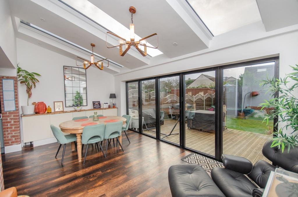 Family-dining room pic 2.jpg