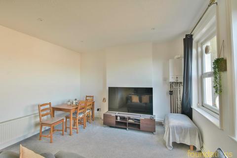 2 bedroom flat for sale, Sackville Road, Bexhill-on-Sea, TN39