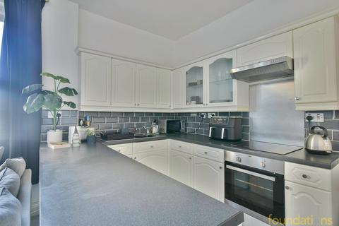 2 bedroom flat for sale, Sackville Road, Bexhill-on-Sea, TN39