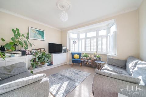 2 bedroom maisonette for sale, St. Marys Lane, Upminster