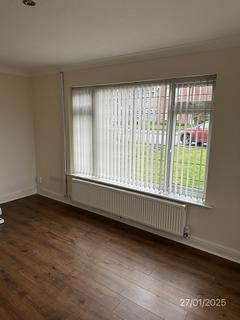 2 bedroom semi-detached house to rent, Hudson Drive, Burntwood WS7