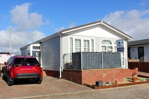 2 bedroom park home for sale, Castleton Road, St Athan, CF62