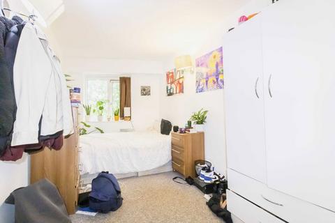 2 bedroom flat to rent, Stepney Way, London E1