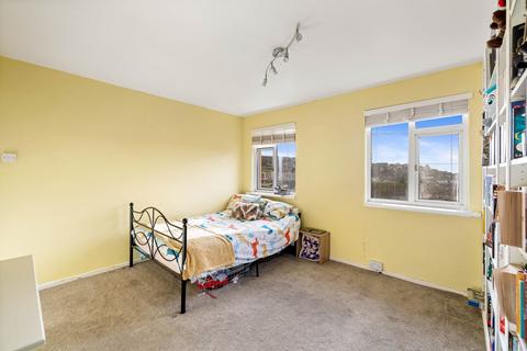 47 Chaucer Crescent, Dover, CT16 2DA