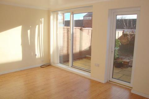 2 bedroom house to rent, Vincent Close, Newmarket, CB8