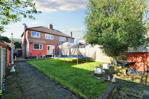 3 bedroom semi-detached house for sale, Castleway, Salford, M6