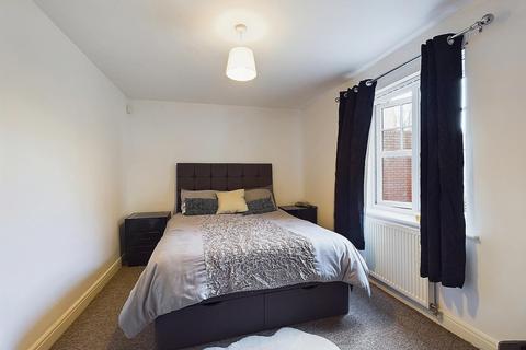 2 bedroom flat for sale, Upton Grange, Chester, CH2