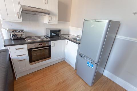 1 bedroom flat to rent, Upper Parliament Street, L8 7LG,