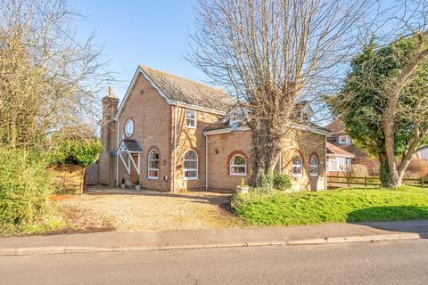 5 bedroom detached house for sale, Fildyke Road, Meppershall, Shefford, SG17