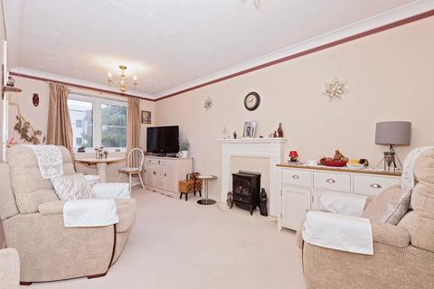 1 bedroom retirement property for sale, Beachville Court, Brighton Road, Lancing, West Sussex