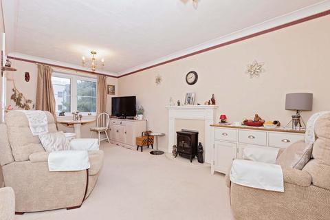 1 bedroom flat for sale, Beachville Court Brighton Road, Lancing, BN15