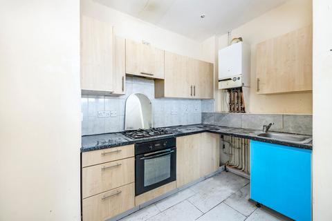 4 bedroom flat for sale, Mountfield Road, London N3