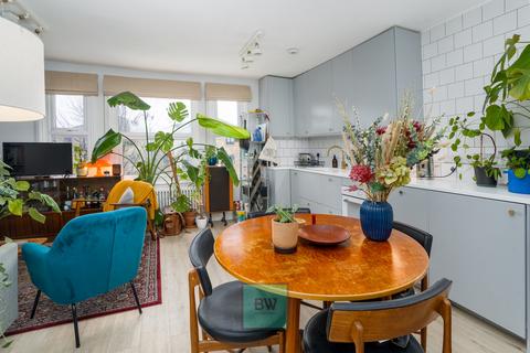 1 bedroom apartment for sale, Dalston Lane, London E8