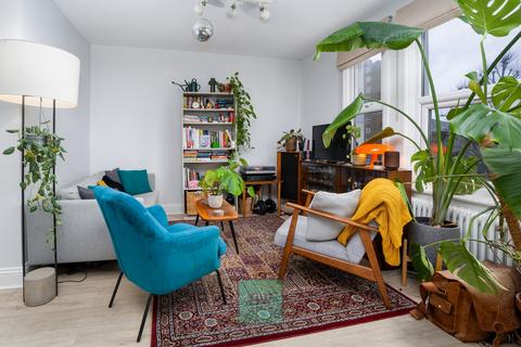 1 bedroom apartment for sale, Dalston Lane, London E8