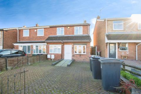 4 bedroom semi-detached house for sale, Nursery Road, Atherstone