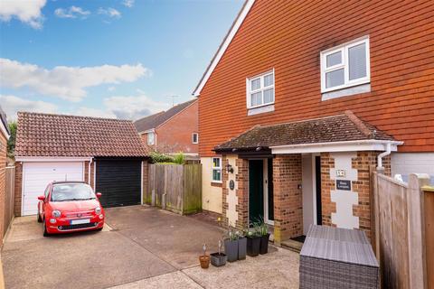 2 bedroom house for sale, Laurel Close, Worthing