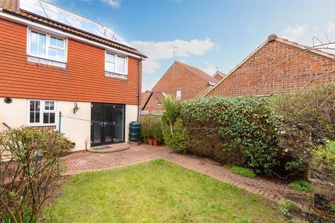 12 Laurel Close, Worthing, BN13 3PY
