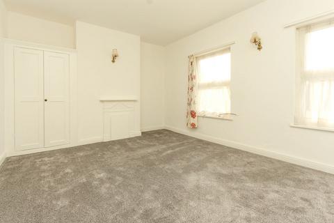 2 bedroom end of terrace house for sale, Elm Street, Wellingborough NN8