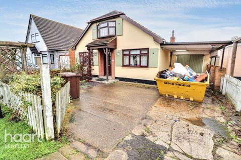 3 bedroom detached house for sale, Ash Road, Canvey Island