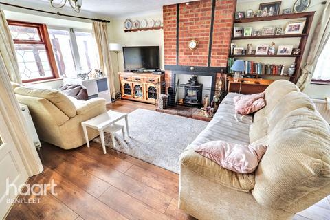 3 bedroom detached house for sale, Ash Road, Canvey Island