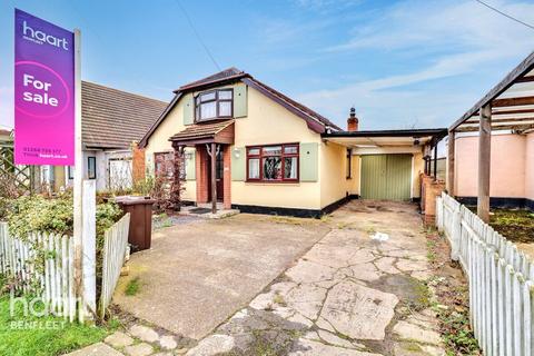 3 bedroom detached house for sale, Ash Road, Canvey Island