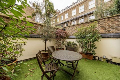 4 bedroom terraced house to rent, St. Michael's Mews, London SW1W