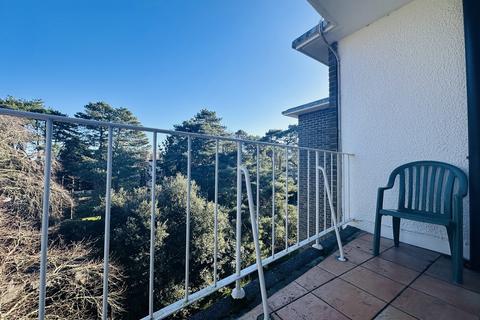 2 bedroom apartment to rent, Western Road, Branksome Park