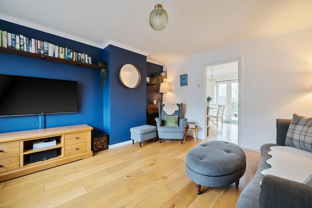 Living Room (2)