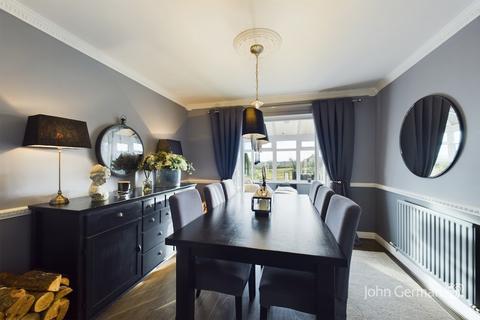 33 Vicarage Drive, Stramshall, Uttoxeter, ST14 5DL
