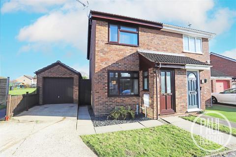 6 Broadoak Close, Carlton Colville, Lowestoft, NR33 8SU