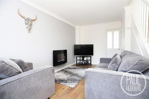 6 Broadoak Close, Carlton Colville, Lowestoft, NR33 8SU