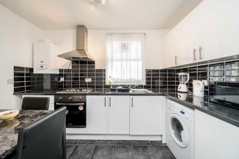 1 bedroom flat for sale, Fulham Road, London SW6